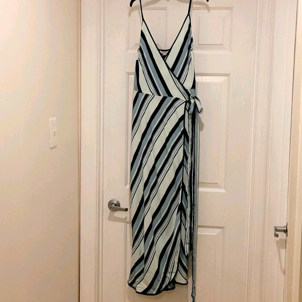 Ann Taylor LOFT wrap dress